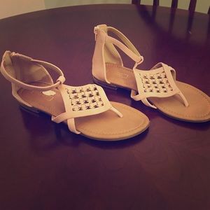 Ladies 7.5 Yoki Pink Zipper Sandals Gold Accents